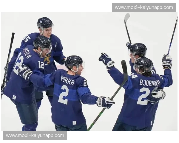 拉赫蒂vs古比斯：冰与火的碰撞，芬兰冰球荣耀之争